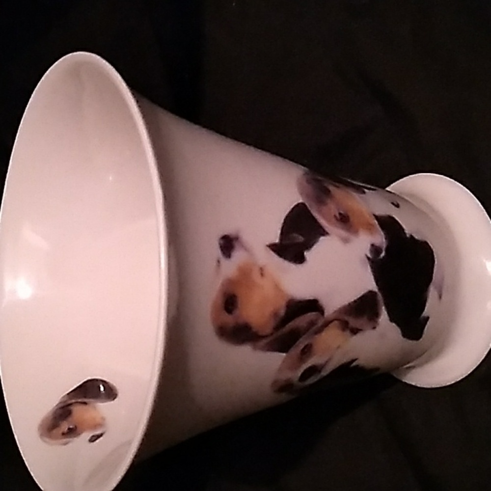 Fluted Shape Ceramic Mug with Beagle Puppy Design (B2) - Picture 6 of 7
